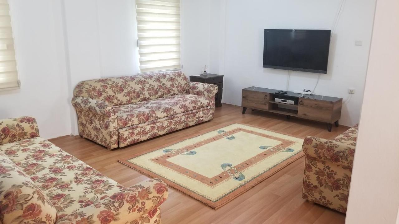 Huge Evleri 2 Appartement Marmaris